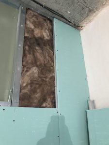 Монтаж звукоізоляції стіни зі скловатою та гіпсокартоном – приклад установки від Стопзвук